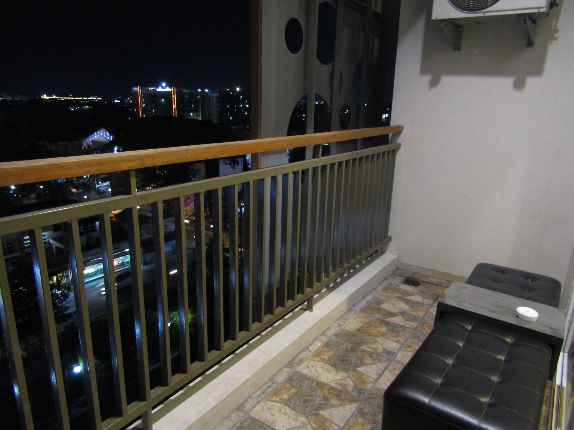 Student Park Hotel Maguwo Екстериор снимка