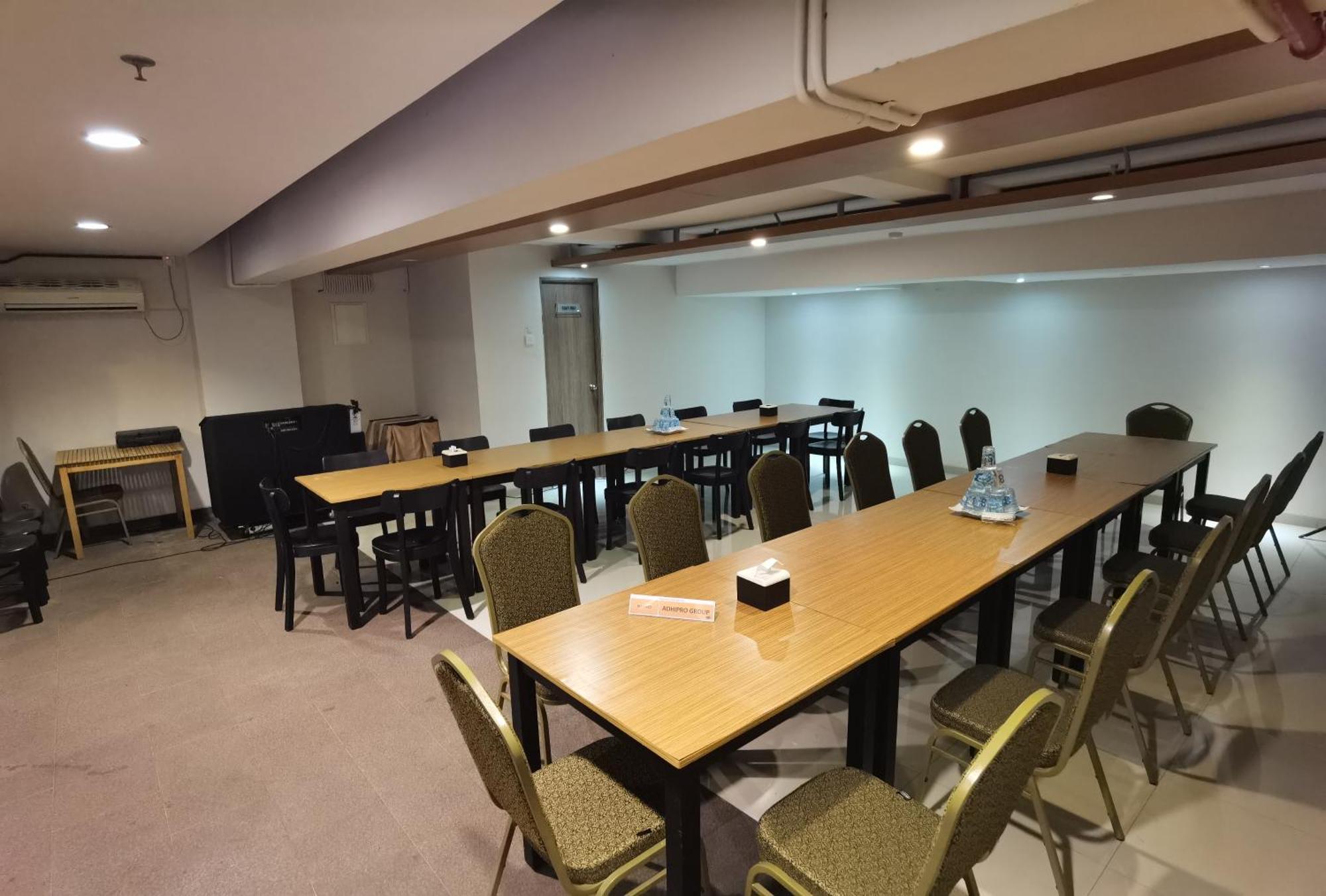 Student Park Hotel Maguwo Екстериор снимка