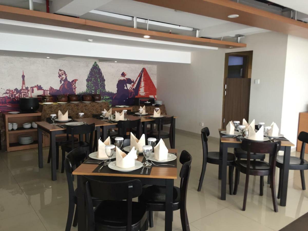 Student Park Hotel Maguwo Екстериор снимка