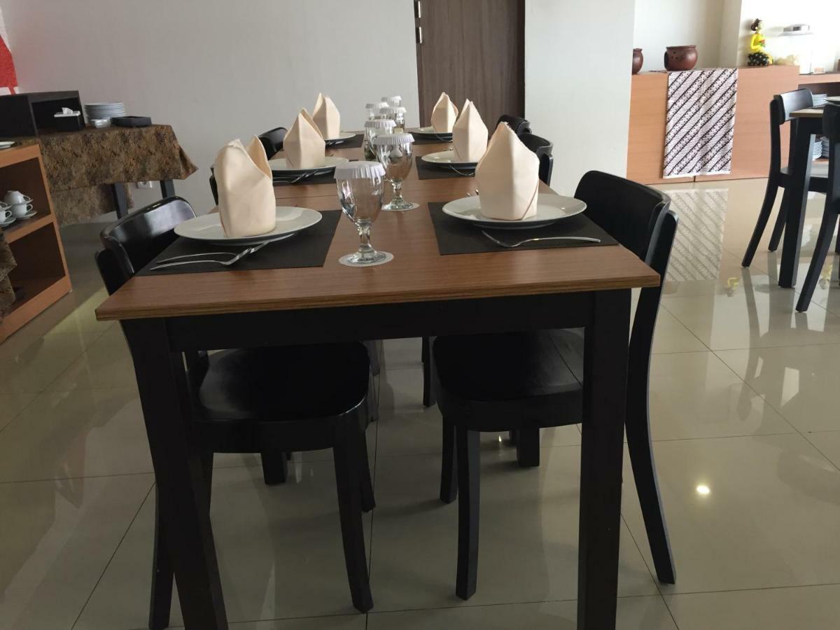 Student Park Hotel Maguwo Екстериор снимка